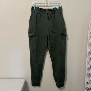 Almost Famous Pants Women’s Juniors Medium Green Jogger Cargos